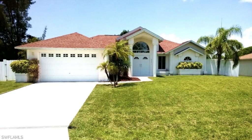 313 SE 27th Ter., Cape Coral, FL 33904