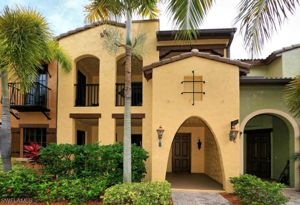 9088 Chula Vista St. #108-4, Naples, FL 34113