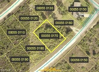 945 Dobbins St., Lehigh Acres, FL 33974