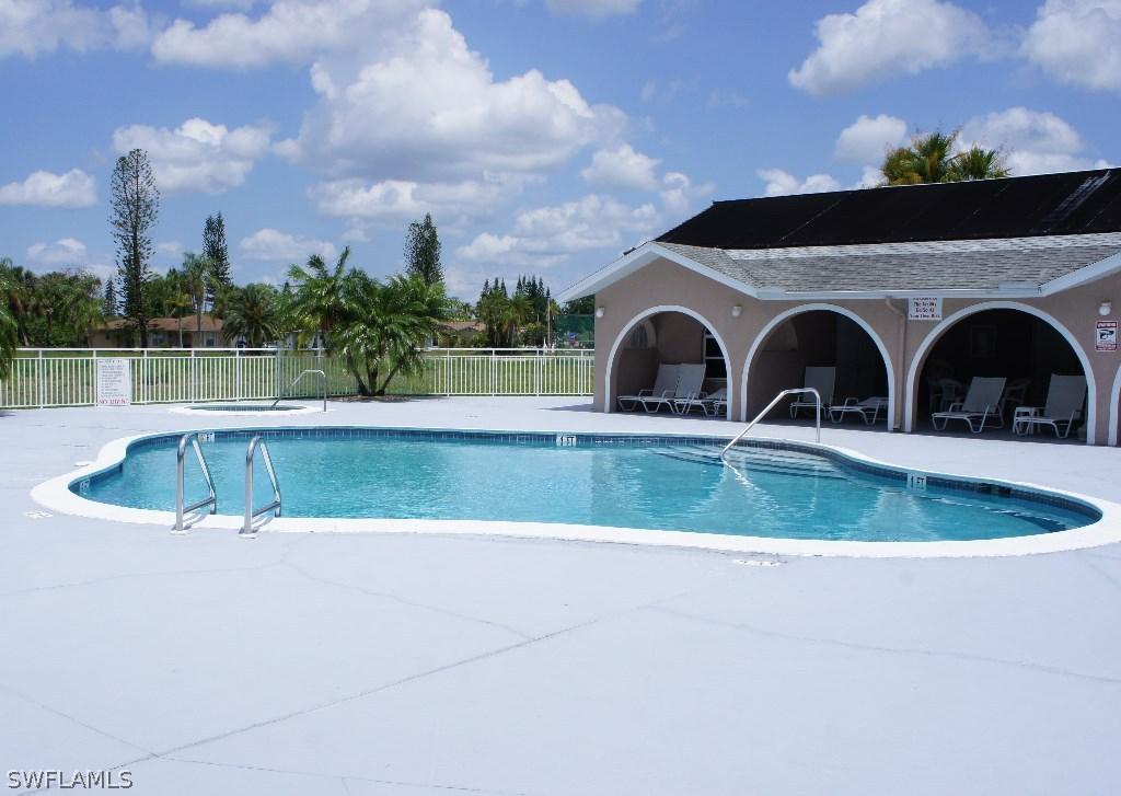 28 Cosmopolitan Dr. #15, Lehigh Acres, FL 33936