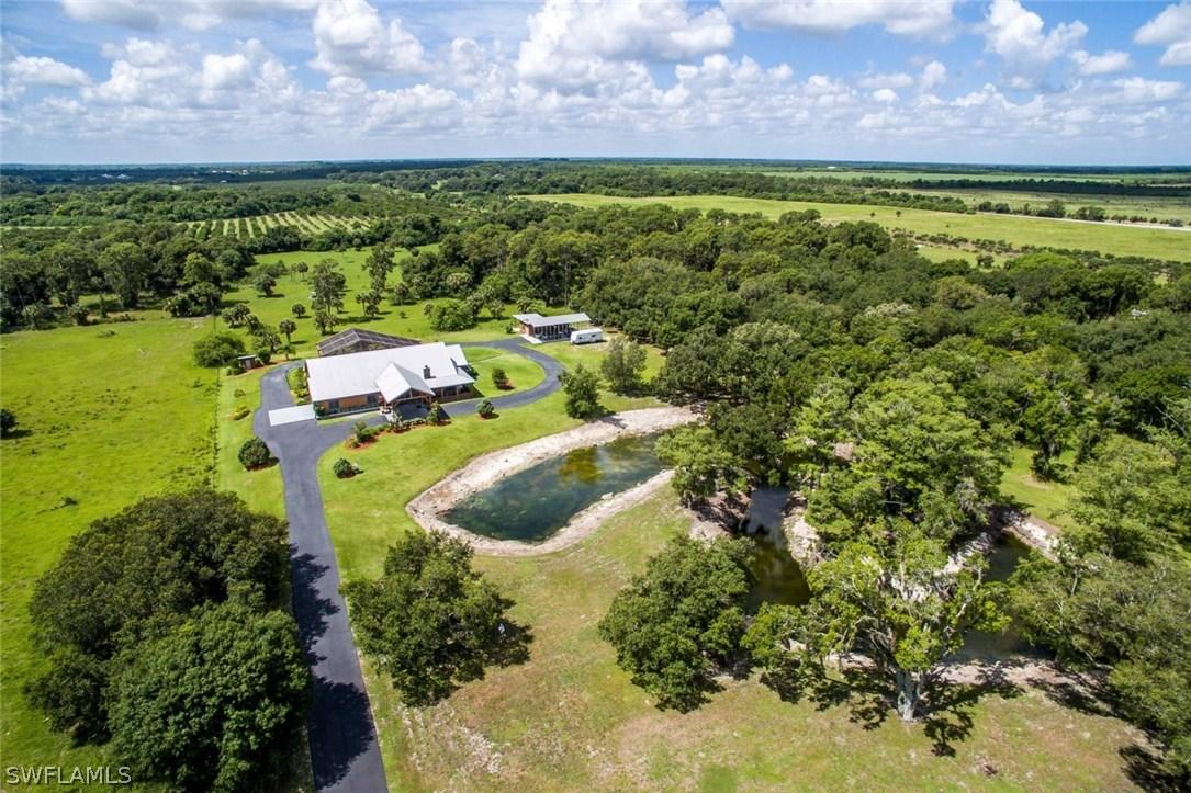 5675 County Road 78, Labelle, FL 33935