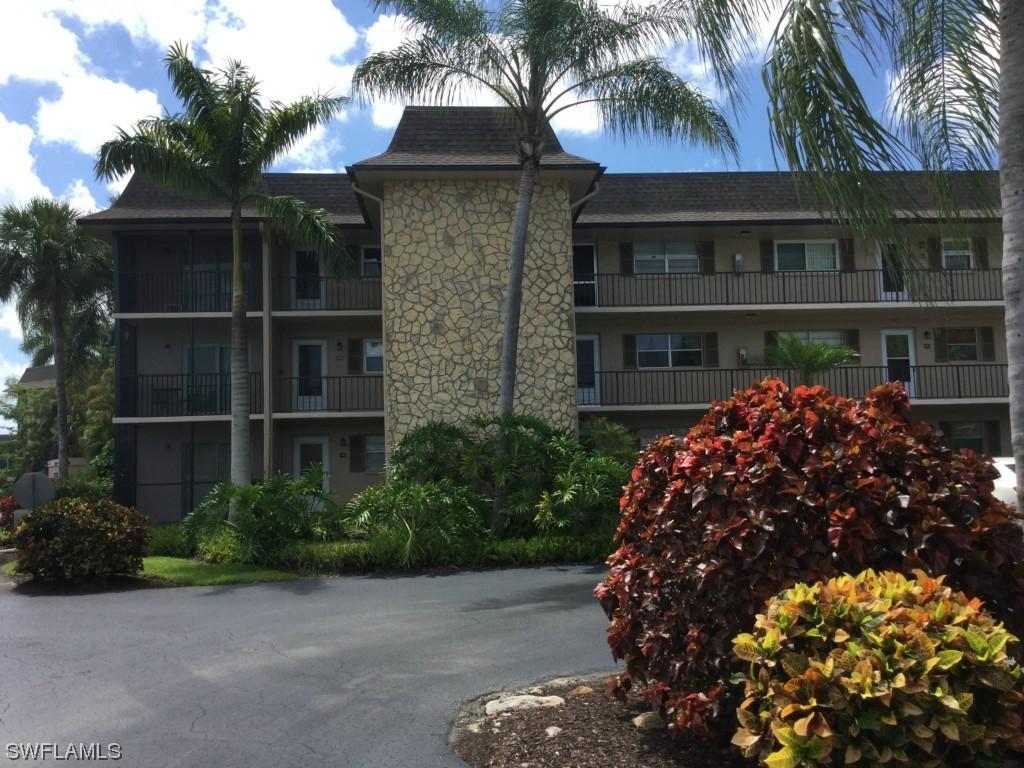 5451 Rattlesnake Hammock Rd. #D-301, Naples, FL 34113