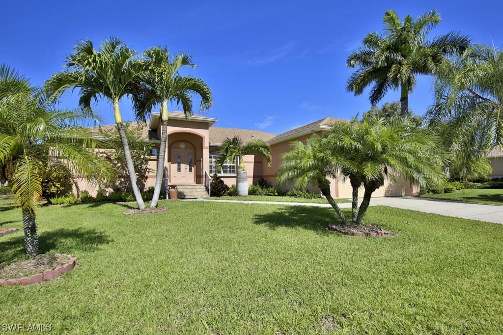 264 Castaways St., Marco Island, FL 34145