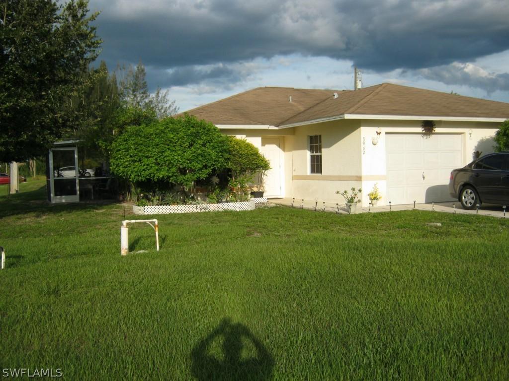 3960/3962 20th St., Lehigh Acres, FL 33971