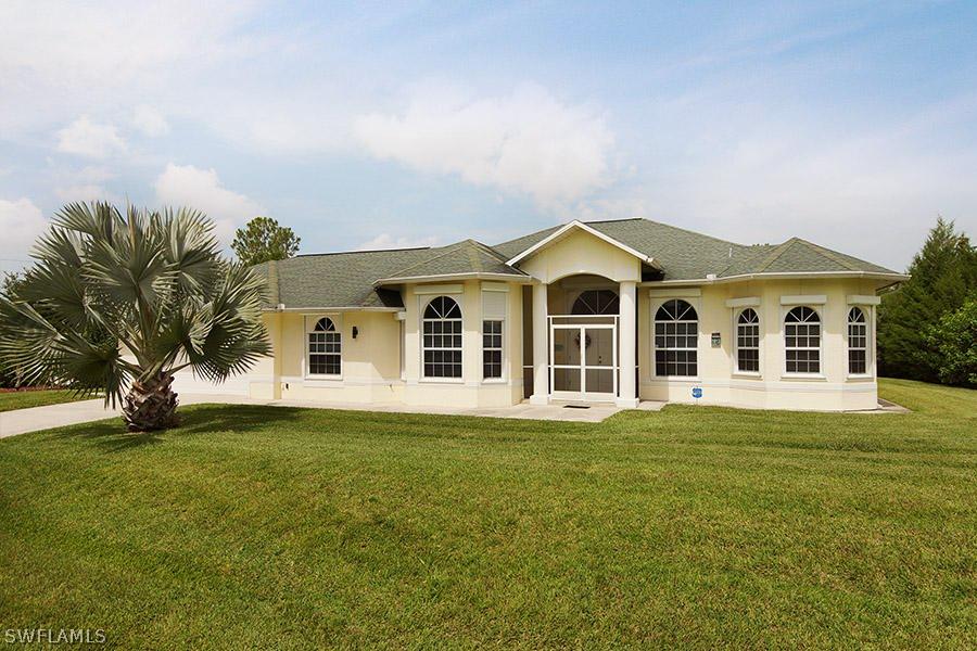 1013 Broadway Ave., Lehigh Acres, FL 33972