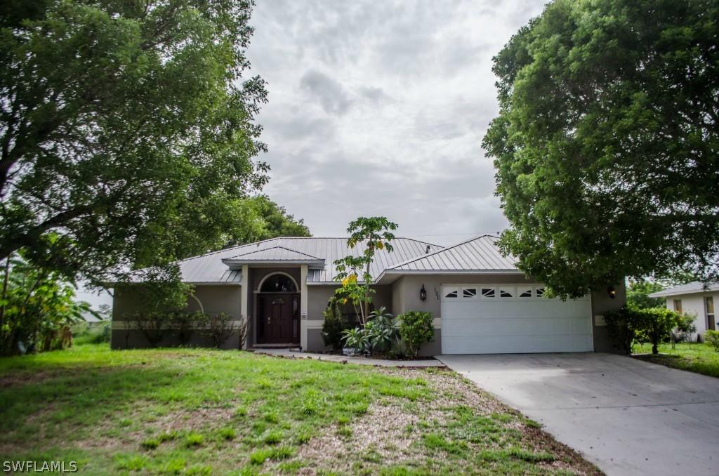 213 NE 9th Pl., Cape Coral, FL 33909