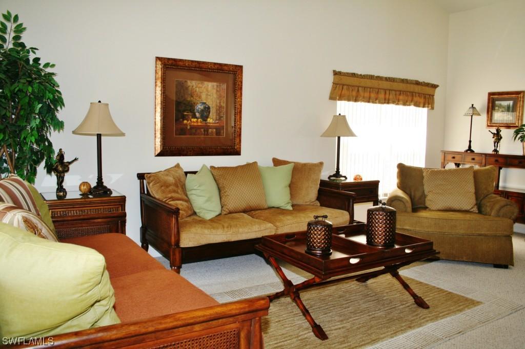 5035 Cedar Springs Dr. #204, Naples, FL 34110