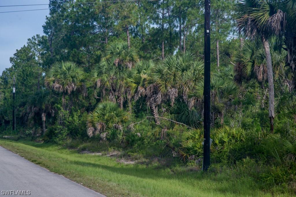 16th Ave., Naples, FL 34120