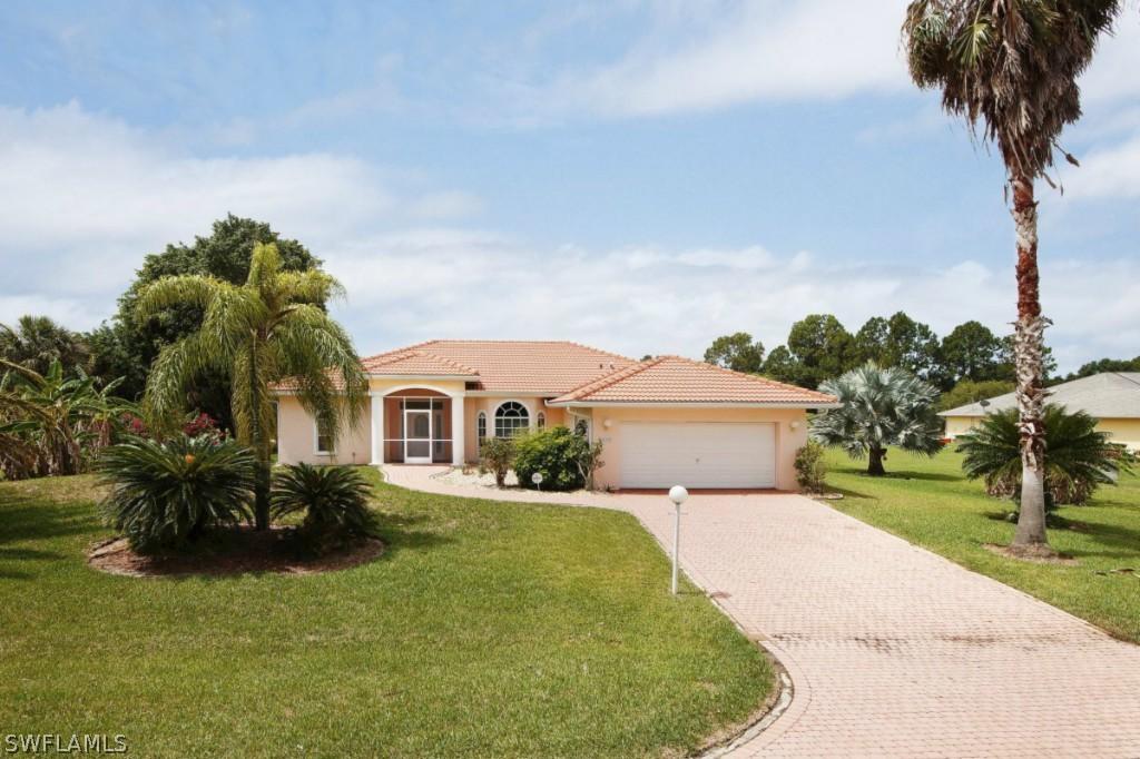 1438 Scenic St., Lehigh Acres, FL 33936
