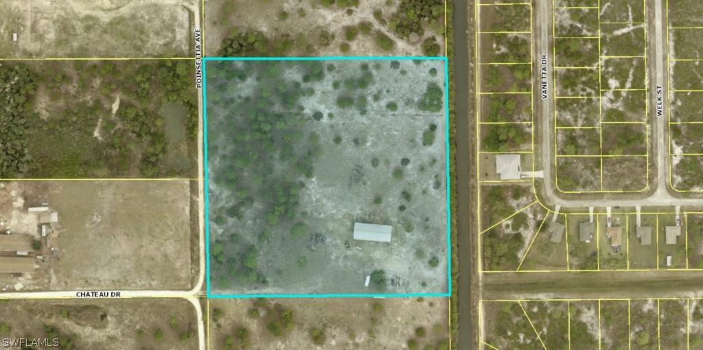 350 Chateau Dr., Lehigh Acres, FL 33972