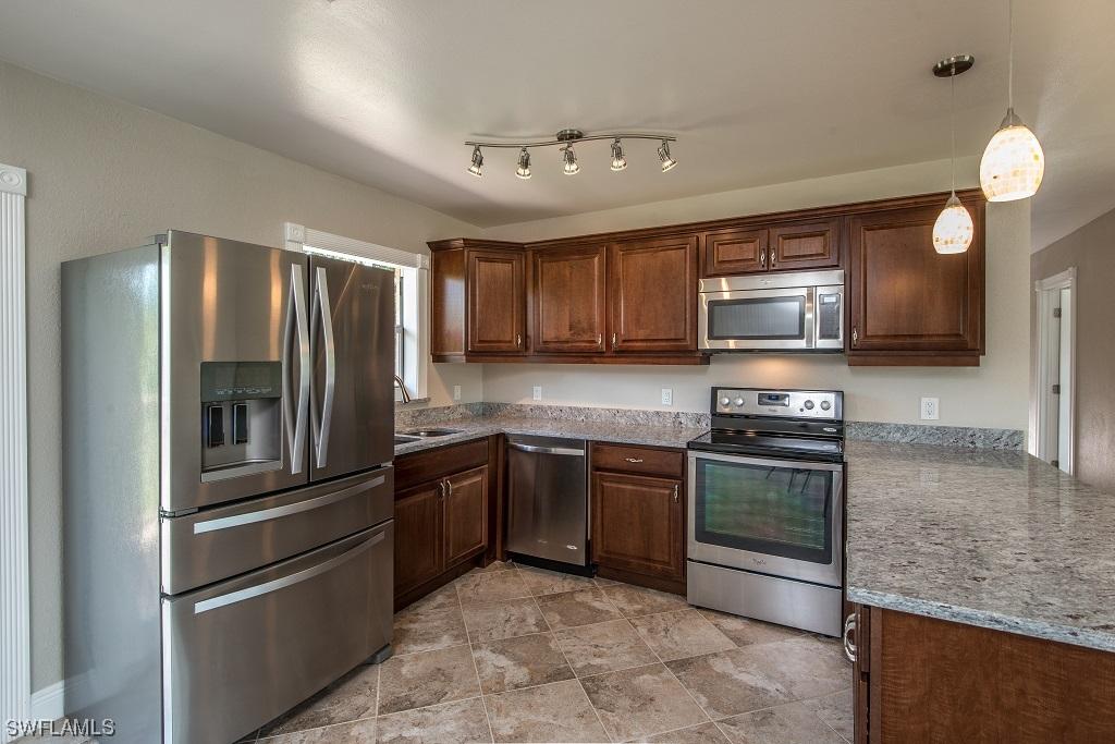 3068 Peters St., Naples, FL 34112