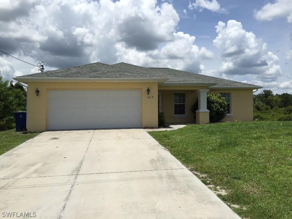 1019 Alcan St., Lehigh Acres, FL 33974
