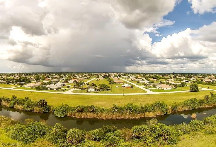 1711 NE 17th Ter., Cape Coral, FL 33909