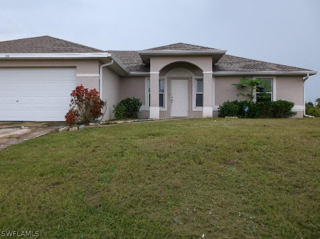 3208 10th St., Lehigh Acres, FL 33976
