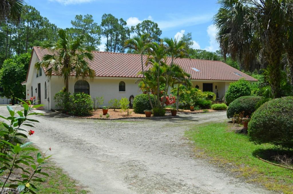 1250 Logan Blvd., Naples, FL 34116