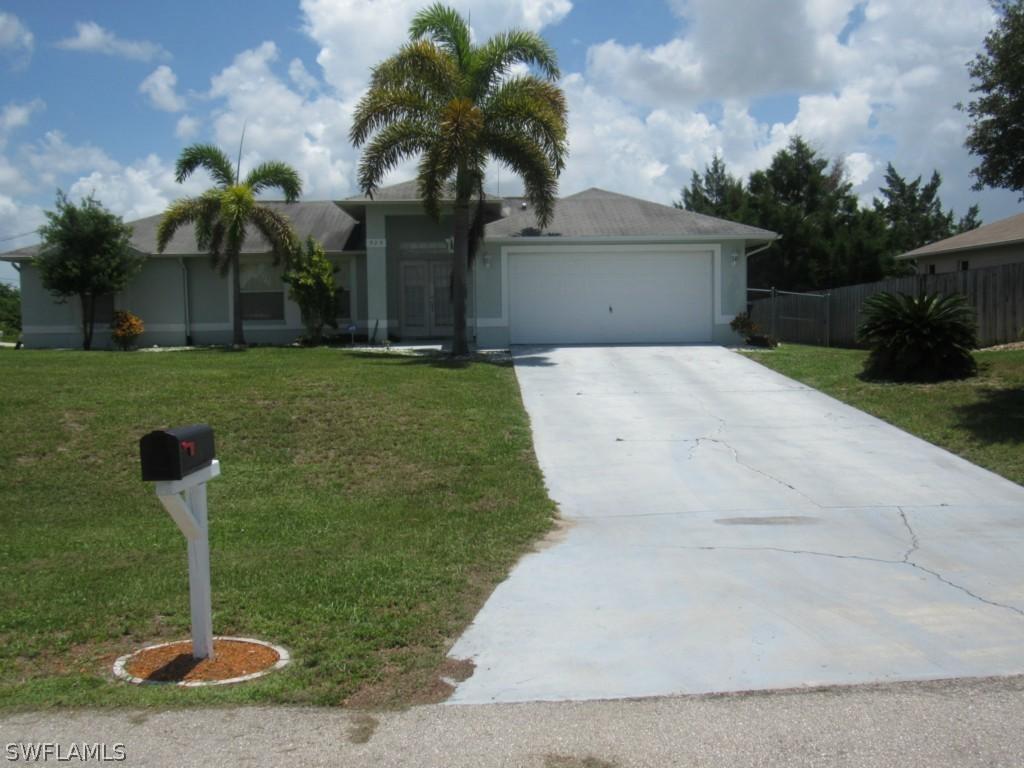 920 Allman Ave., Lehigh Acres, FL 33971