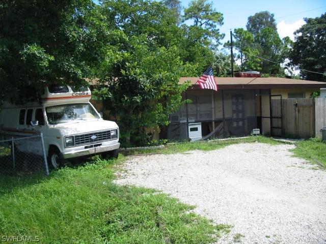 1535 Oak Dr., Fort Myers, FL 33907