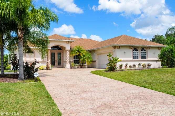 18801 Creekbridge Ct., Alva, FL 33920