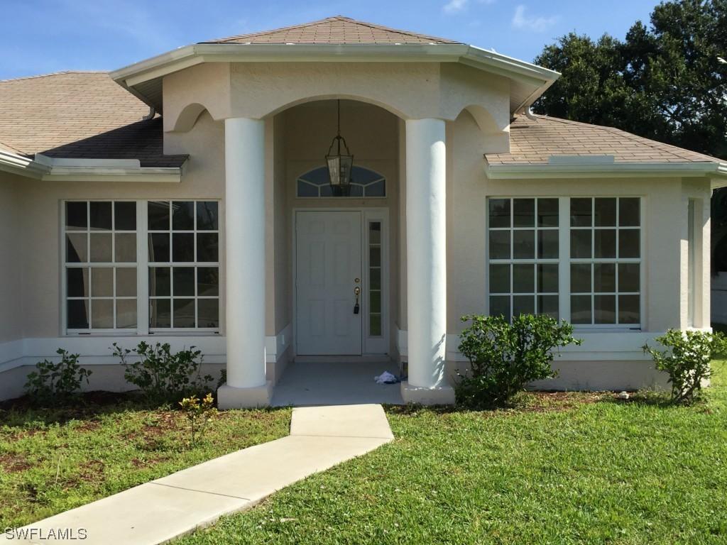 1319 SW 35th Ter., Cape Coral, FL 33914