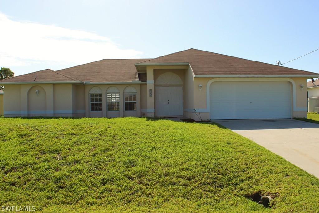 2153 NW 22nd Pl., Cape Coral, FL 33993