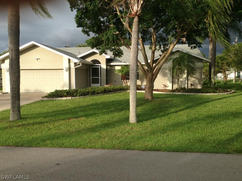 3915 SE 2nd Ave., Cape Coral, FL 33904