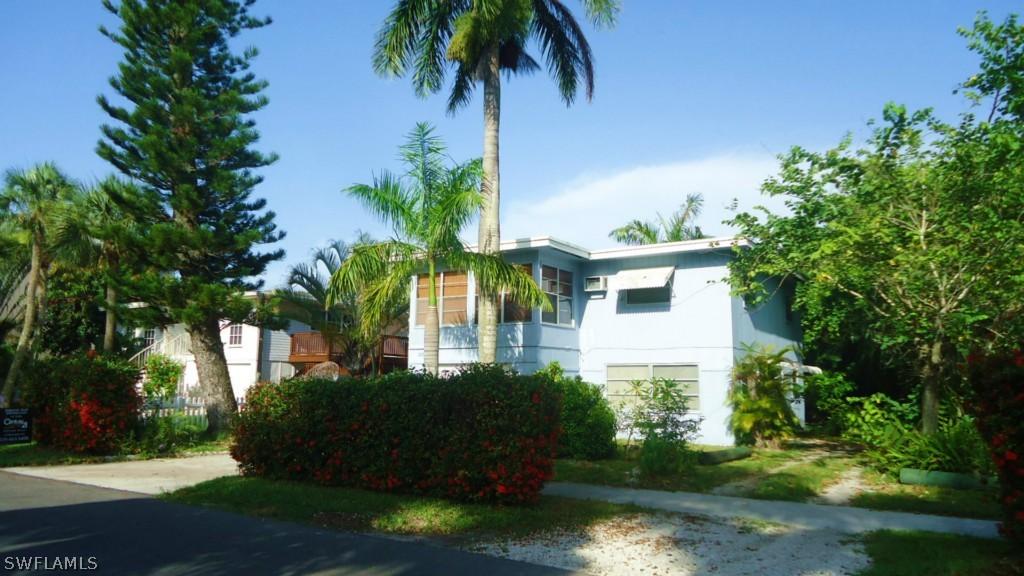 223 Pearl St., Fort Myers Beach, FL 33931