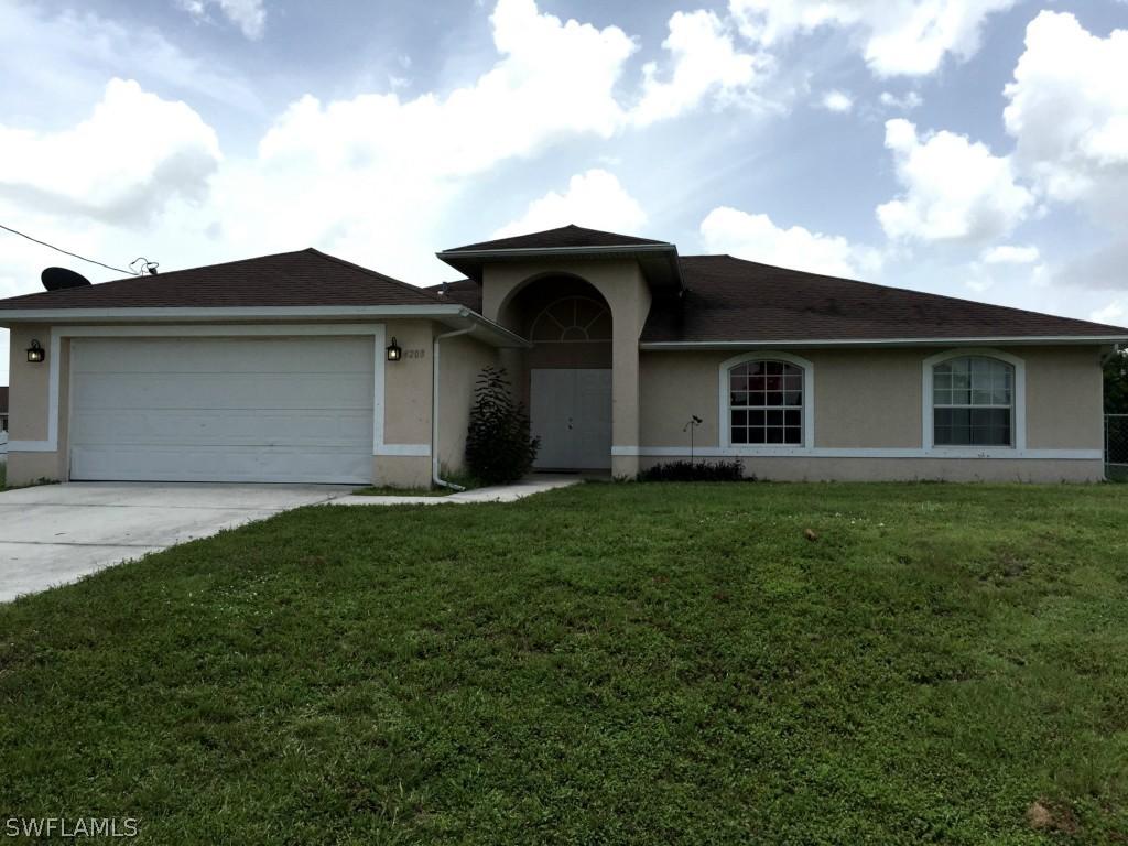 4208 NE 22nd Pl., Cape Coral, FL 33909