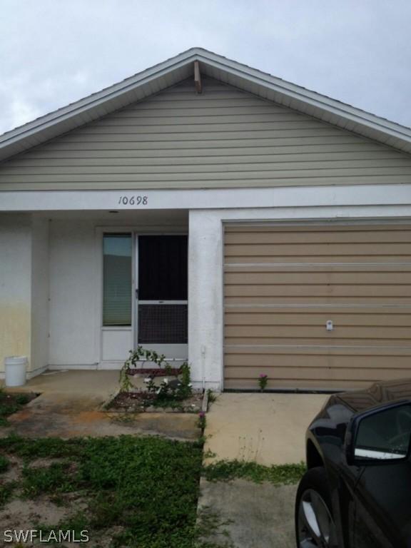 10698 Tuliptree Ct., Lehigh Acres, FL 33936