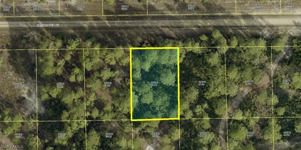 1052 Cresthaven St., Lehigh Acres, FL 33974