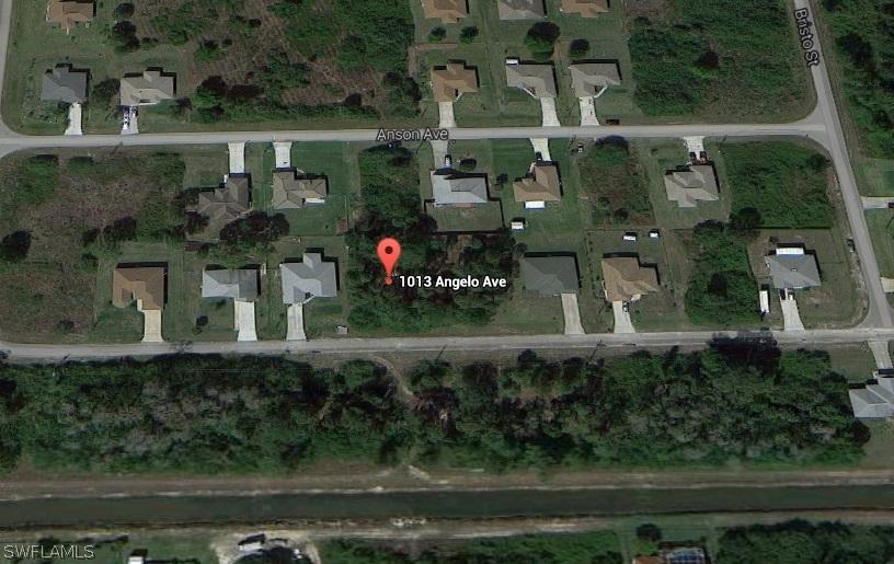 1013 Angelo Ave., Lehigh Acres, FL 33971