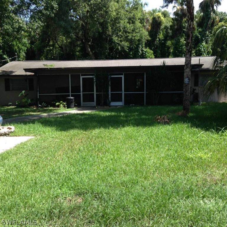 1896 Florrie Ct., North Fort Myers, FL 33917