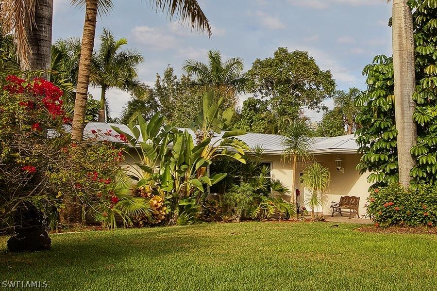 1323 Walden Dr., Fort Myers, FL 33901