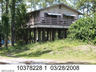 1013 Henry Ave., Lehigh Acres, FL 33972