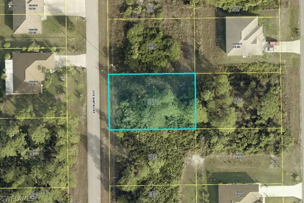 913 Hepburn Ave., Lehigh Acres, FL 33974