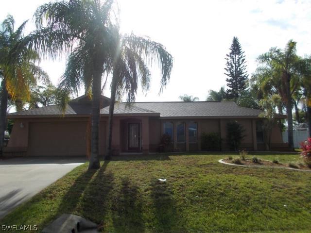 1011 SE 16th Pl., Cape Coral, FL 33990