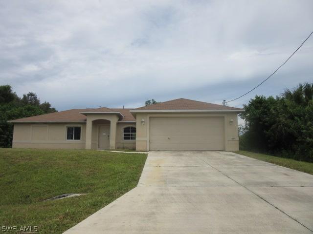 1095 Norton Ave., Lehigh Acres, FL 33974