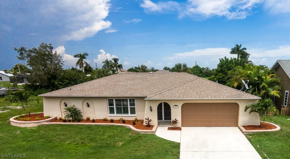 1209 SW 4th Pl., Cape Coral, FL 33991