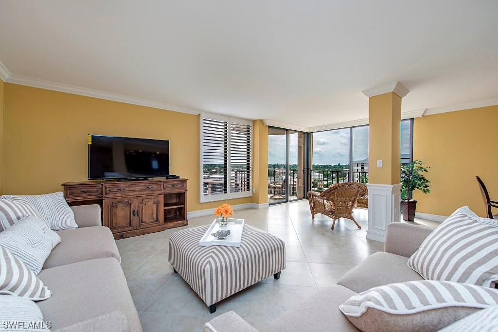 3215 Gulf Shore Blvd. #601N, Naples, FL 34103