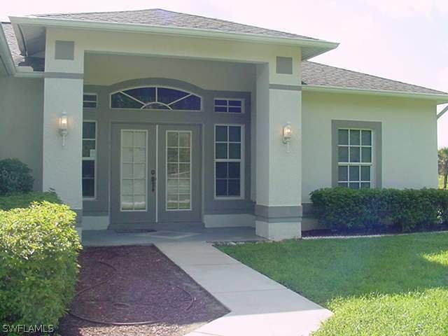 816 Cortez Ave., Lehigh Acres, FL 33972