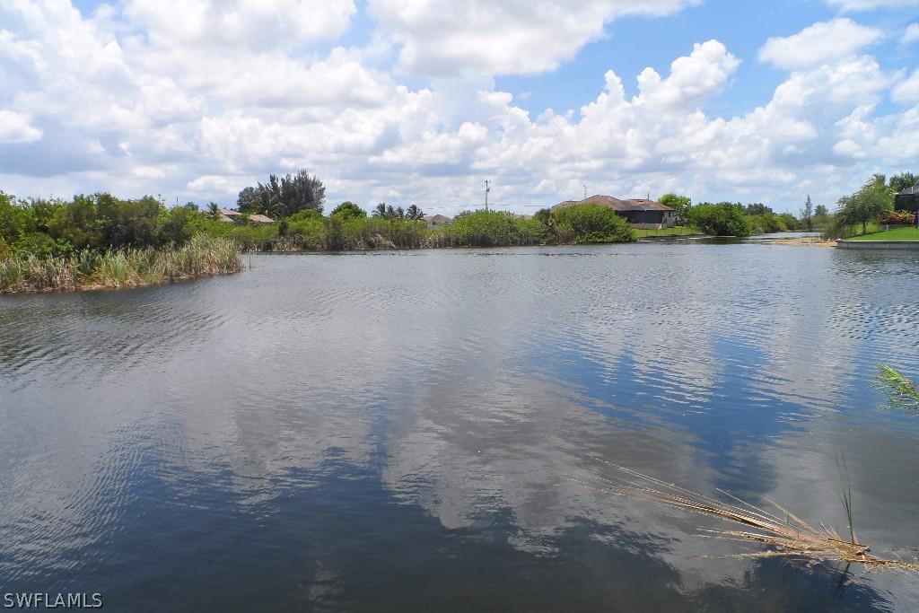 2001 NW 7th Ave., Cape Coral, FL 33993