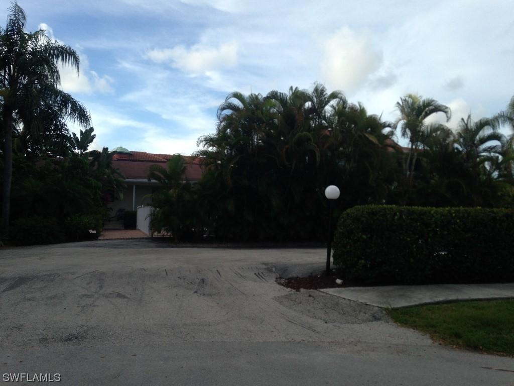 1351 Curlew Ave. #101, Naples, FL 34102