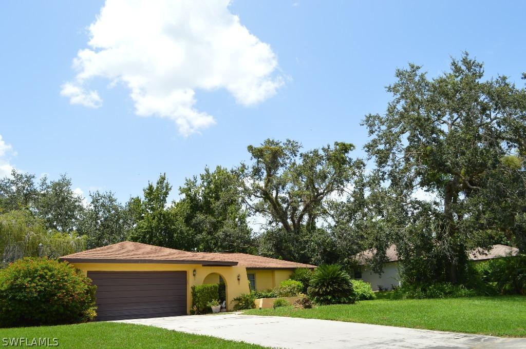 415 Jefferson Ave., Lehigh Acres, FL 33936