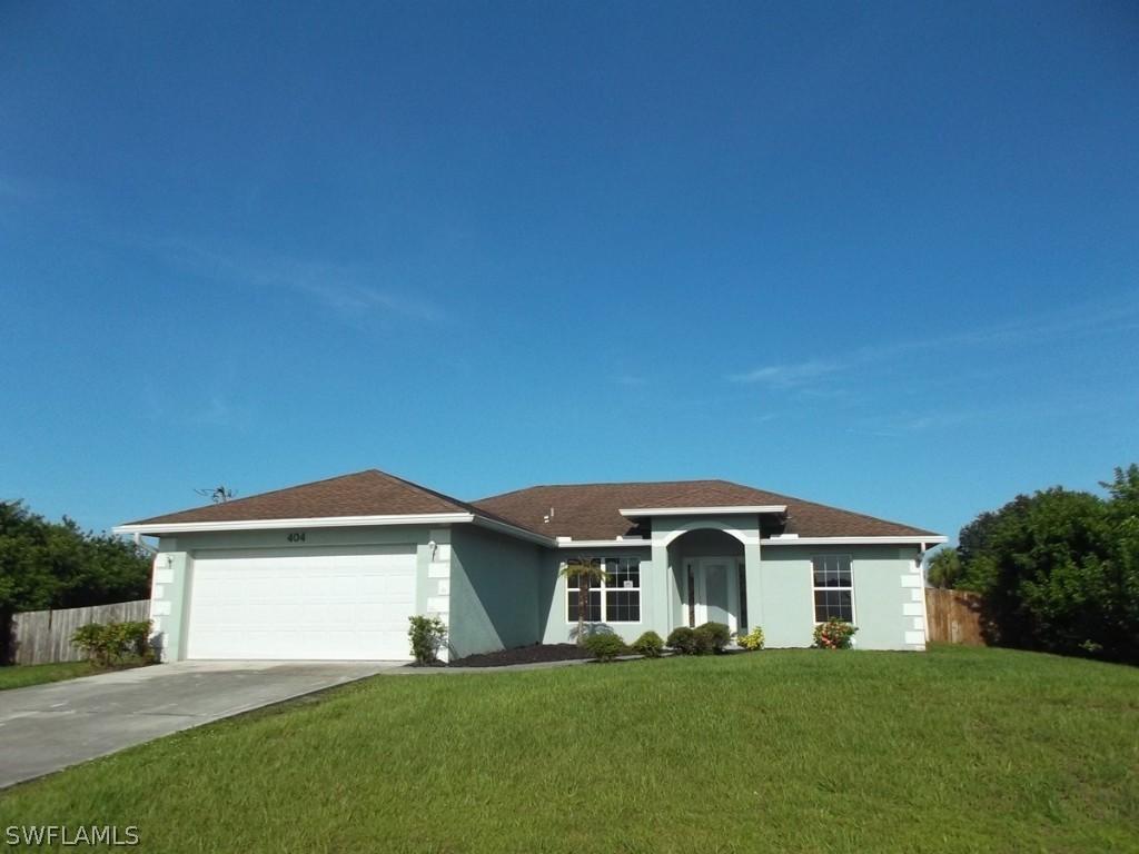 404 Caywood Ave., Lehigh Acres, FL 33974