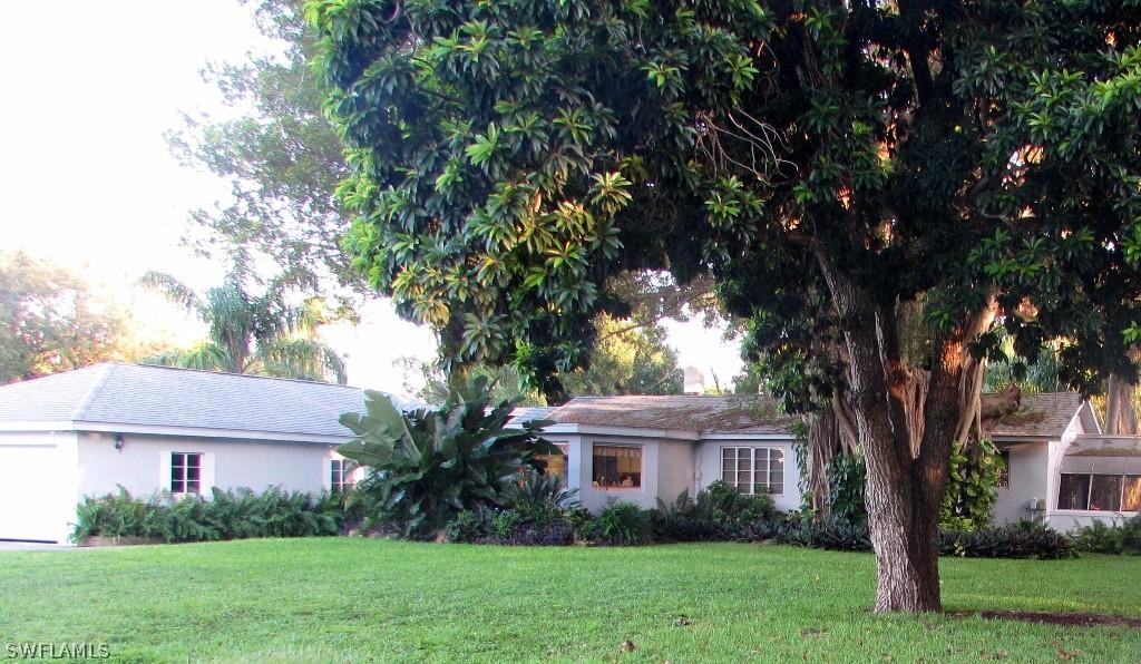 1326 Jambalana Ln., Fort Myers, FL 33901