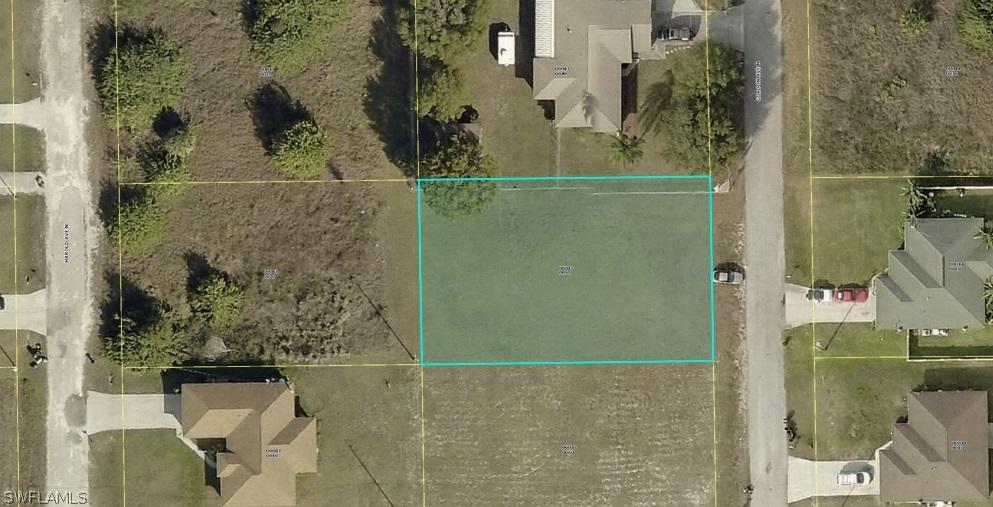 703 Gordon Ave., Lehigh Acres, FL 33971