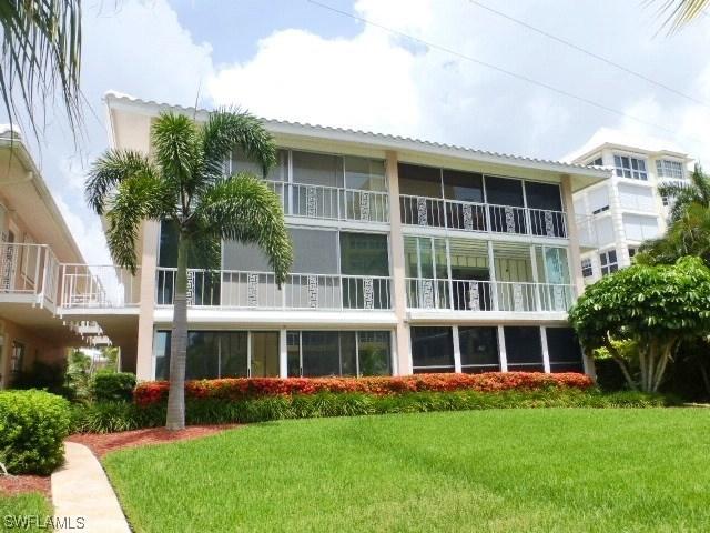 1910 Gulf Shore Blvd. #305, Naples, FL 34102