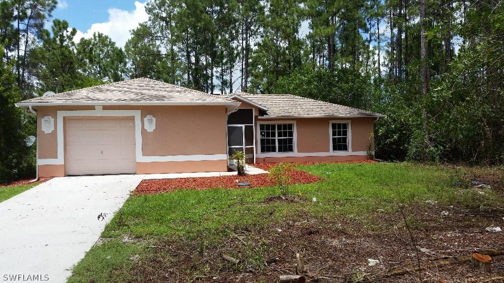 103 Oasis Ct., Lehigh Acres, FL 33974