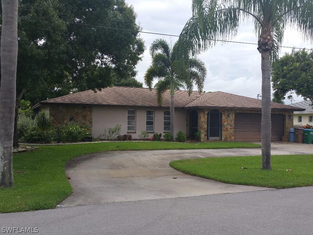 3614 SE 5th Ct., Cape Coral, FL 33904
