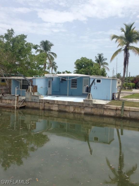 657 Palm Ave., Marco Island, FL 34114