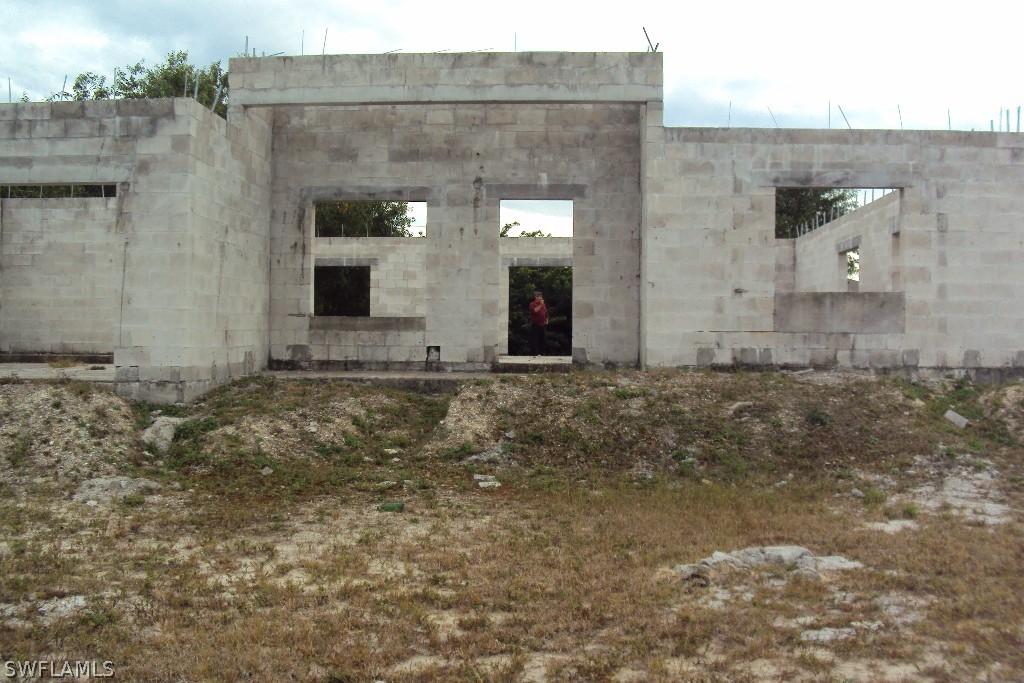 400 NW 11th Ter., Cape Coral, FL 33993